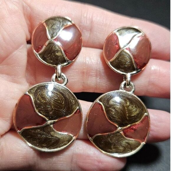 Unbranded Jewelry - Vintage silver tone round enamel dangling earrings